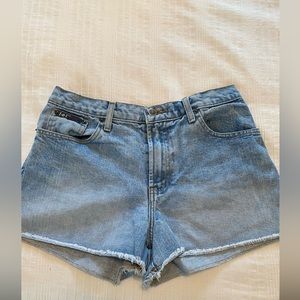 Vintage l.e.i jean shorts